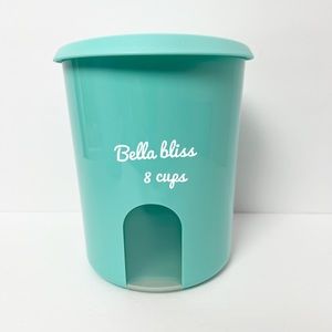 Tupperware one touch canister